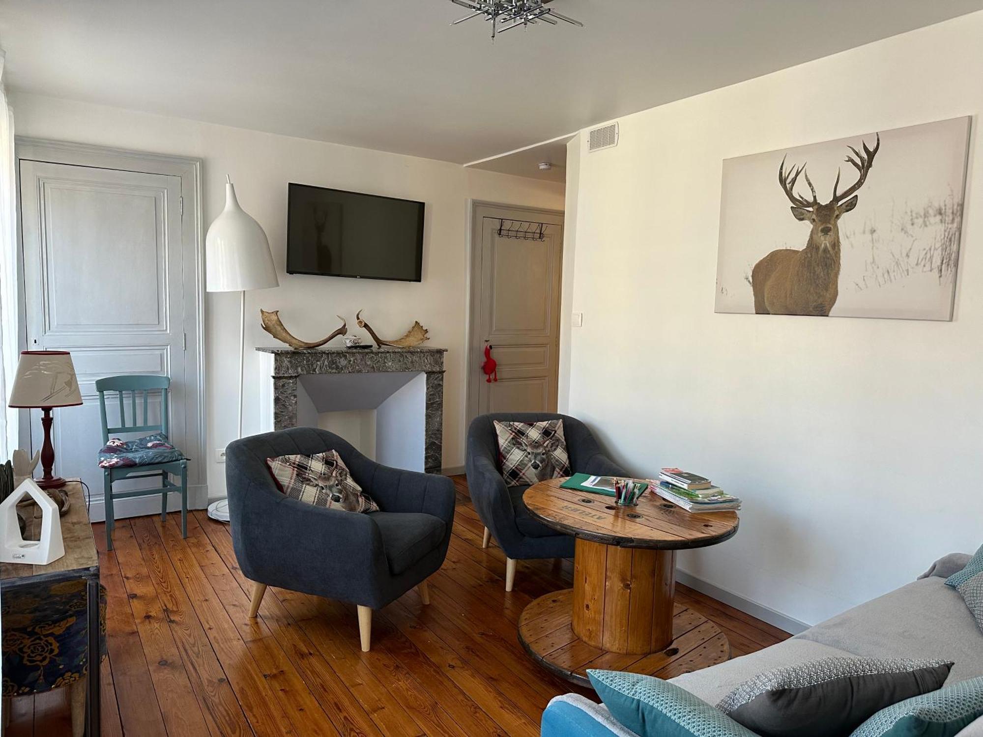 Bel Appartement Luchon Centre Wifi - Climatisation 6 Couchages Bagneres-de-Luchon Exterior photo